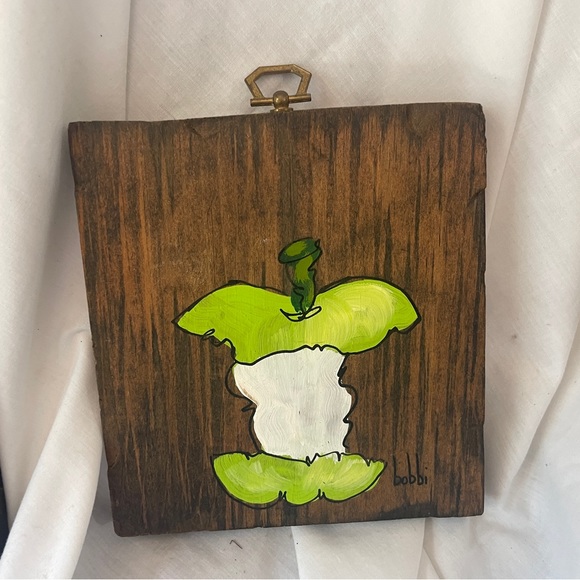 Set of Three (3) Vintage 1970s Hand-painted Green Apple Wooden Plaque Wall Art - Picture 6 of 10